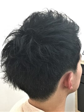 ネクサス 田町店 ジェットモヒカン風おしゃれショートスタイル<田町>[理容室]