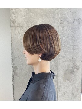 ルポ(LUPO) 骨格補正カット ショートヘア ショートボブ 小顔カット