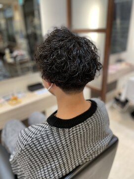 ヴィセ(atelier visse) 波巻きパーマ