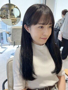 ティア(Tia.) (縮毛矯正/髪質改善/ロングヘア/前髪/韓国レイヤー/小顔)