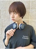 顔まわりが可愛いマッシュショート　顔まわりレイヤー　表参道