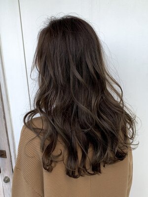 first grayや気になるgray hairもしっかりカバー◎提案×経験値でonly oneのhair colorを。