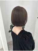 大人可愛い前下がりボブ