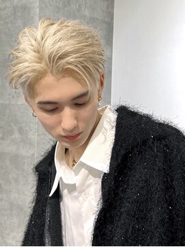 アストラ(ASTRA) MEN’S HAIR/波巻きツイストスパイラル/リバースセンターパート