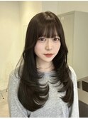 レイヤーカット×アッシュグレージュ/10代20代透明感カラー