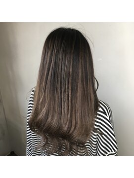 モニュメント(Monument) グレージュバレイヤージュ