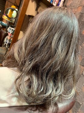 ヘアー クリエイト カルバリ(HAIR CREATE Calbari) グレージュカラー