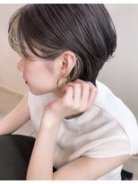 トルネード(TORNADO)&nbsp;外国人風ショートボブ インナーカラー 暗髪グレージュ