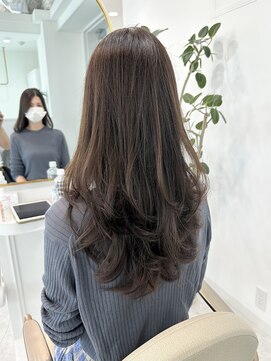 レミエ ダイカンヤマ(lemiie) ロングウルフ☆中島にレイヤーカットはお任せ下さい！