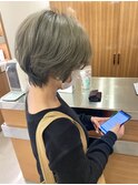 オリーブベージュカラー○