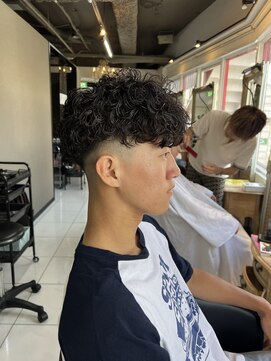 アイズ 海老名(AIZU) スペインカール 波巻きパーマ スパイラルパーマ