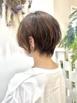 フゥカ 類家店(fuka) 八戸ゆるめパーマナチュラルショート20代30代40代50代