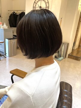 チリンバイロストシティー(Chillin by LOSTCITY) 丸みショートボブショートボブ