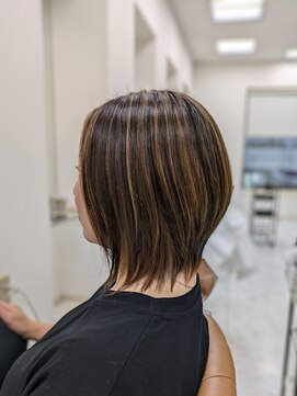 ヘア ポジション HAIR Position 能代北店 前下がりレイヤーボブ