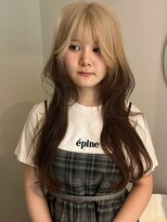 イェッカ パビル(YECCA pabil)&nbsp;ハイトーンベージュにダークブラウンのデザイン