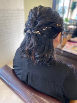 アエラ(aera) 結婚式ハーフアップスタイル