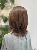 朝のスタイリングも簡単♪大人女性のくびれミディ 30代40代