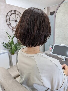 ガーデン バイ イル(GARDEN by illu Co.Ltd) 柔らかな雰囲気になれるミディアムボブレイヤー◇