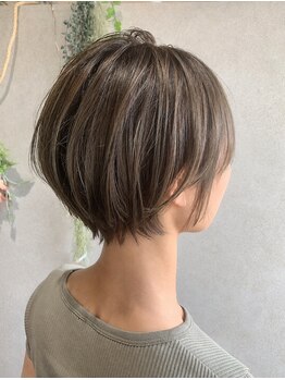 フゥカ 売市店(fuka)の写真/【流行のレイヤー/似合わせカット】黄金比率をばっちり見極めた高いカット技術でラフさと抜け感が叶う◇