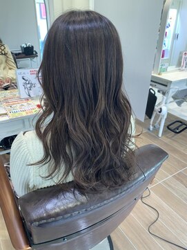 ミリア 茅ヶ崎店(Mirea) 【極細ハイライト】イルミナカラー