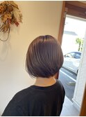 グレーベージュ×ショートボブ