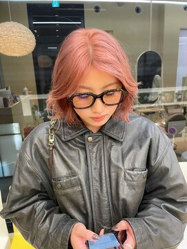 スニュウ(snuw) 【snuw mina】ボブカット/顔周りカット/ピンクカラー/伏見