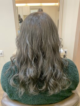 アルターリール(aL ter Rire) 暗めカラー/デザインカラー/フェイスフレーミング/福原遼華/鎌取