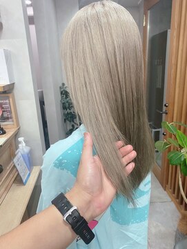 イルウィ(irwi) 【ブリーチカラー】ホワイトブロンドカラー ハイトーンカラー