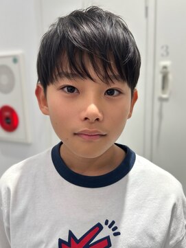 ロイ(Roi) キッズスタイル/メンズショート/黒髪/渋谷/ナチュラルショート