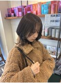 透明感ベージュ