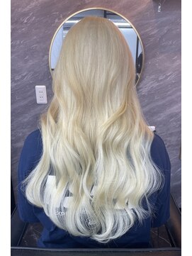 リア 大阪梅田(Ria) ~韓国ヘア ブロンドヘア~【Ria 大阪 梅田】