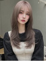 レア 新越谷(LEA) 透明感ウェーブレイヤー × ミルクティーベージュ