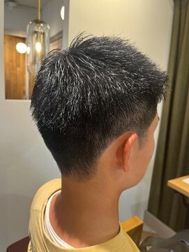 ムーン(moon) MEN’S/リバースセンターパート/ニュアンスパーマ/武蔵小杉