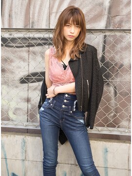 ディスオモテサンドウ 表参道(This OMOTESANDO) 遠目からでも可愛い！ミディアムレイヤースタイル！