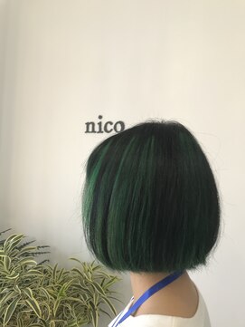 ヘアーコレクトニコ(hair collect nico) 黒髪インナーカラー/インナーカラーグリーン