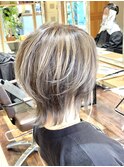 ナチュラルウルフヘアで作る、デザインカラー