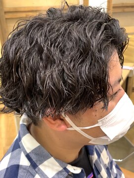 ロビー(LOBBY) 『LOBBY』小木曽　大人スパイラルパーマ×センターパート