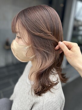 メゾン アヴァロ(Maison Avallo) #明るめピンクベージュカラー #くびれミディアム