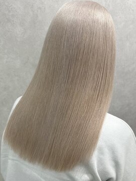 ロウル 渋谷(LOWRL) ホワイトミルクティー/ケアブリーチカラー