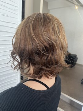 グロウトヨサキワン(GLOW TOYOSAKI ONE) ナチュラルハイライト