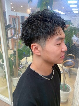 ヒラトヤ 肴町店 20代30代40代ナチュラル束感ショート爽やかツーブロック黒髪暗髪