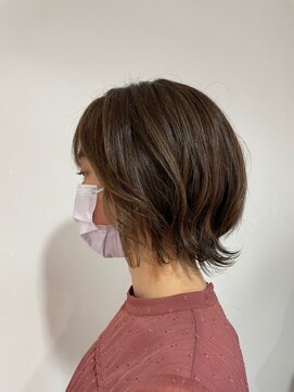 ビーズ ノイ(BEE´Z NEU) くびれヘア外はね&ブラウン8.29