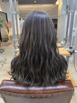 黒髪カタログ/クラゲヘアー/オリーブグレー/千葉