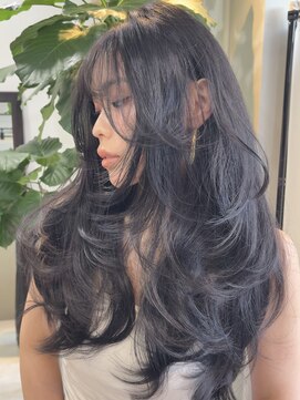 メリー オオサカ(Merly Osaka) 心斎橋/バレイヤージュ/レイヤーカット/海外レイヤー