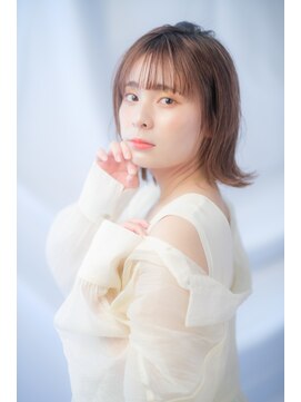 コンパスバイグロウ(COMPASS by GLOW) シースルーバング外ハネボブ