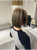 切りっぱなしボブ／アンブレラカラー/ブリーチデザイン