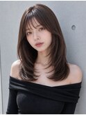 アッシュブラウンミディアムレイヤーシースルーバング顔周り