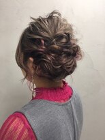 ネオリーブエクラ 上野御徒町店(Neolive eclat)&nbsp;ねじりアレンジ neolive eclat 上野御徒町