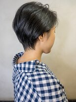 オースト ヘアー ステラ 新宿店(Aust hair Stella)&nbsp;耳掛けくびれショート×ネイビーグレー　K