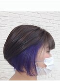 ショートボブ。透明感インナーカラー